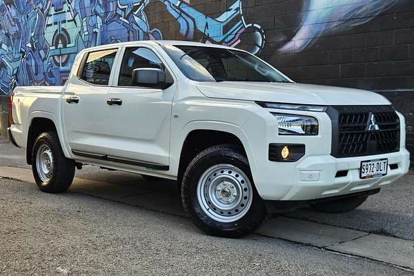 2025 Mitsubishi Triton