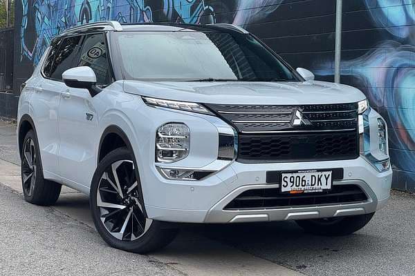 2025 Mitsubishi Outlander