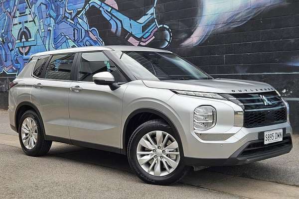 2025 Mitsubishi Outlander