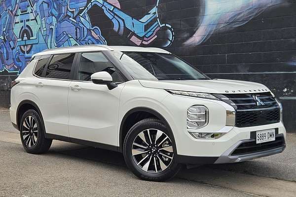 2025 Mitsubishi Outlander