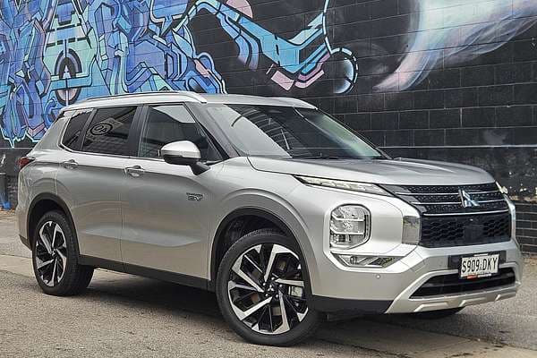 2024 Mitsubishi Outlander