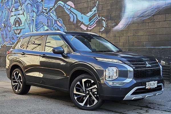 2024 Mitsubishi Outlander